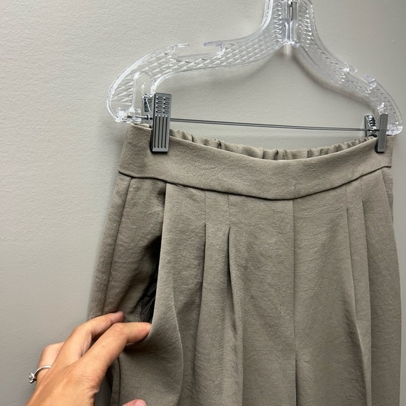 Babaton Women’s Light Brown Dress Pants - Picture 2 of 4